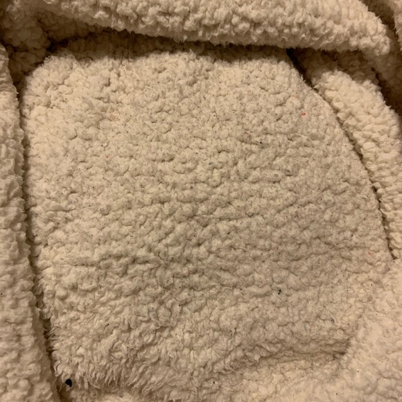 Burrow Cat Bed - Picture 4 of 8